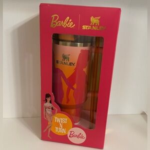 STANLEY X BARBIE 40OZ QUENCHER